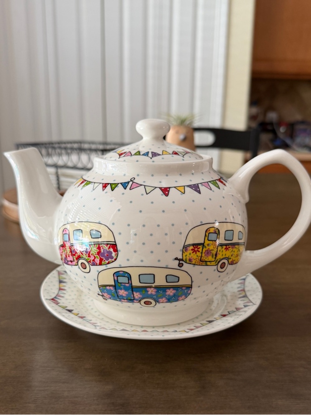 Queens by Churchill Caravan Trail Festive Bunting Teapot & Plate Fine China